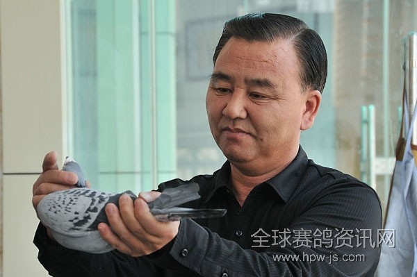 曹二宝先生欣赏爱亚卡普预赛亚军